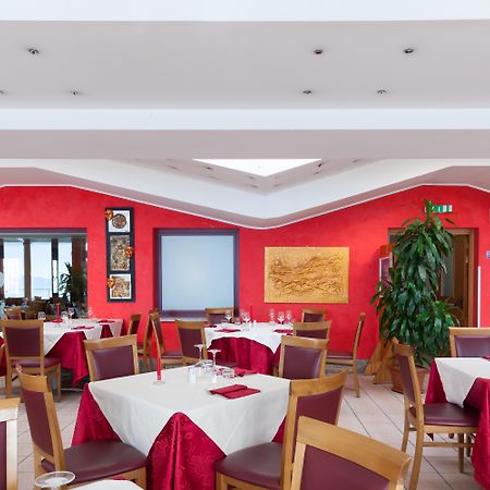 Hotel Lovere Resort & Spa Esterno foto