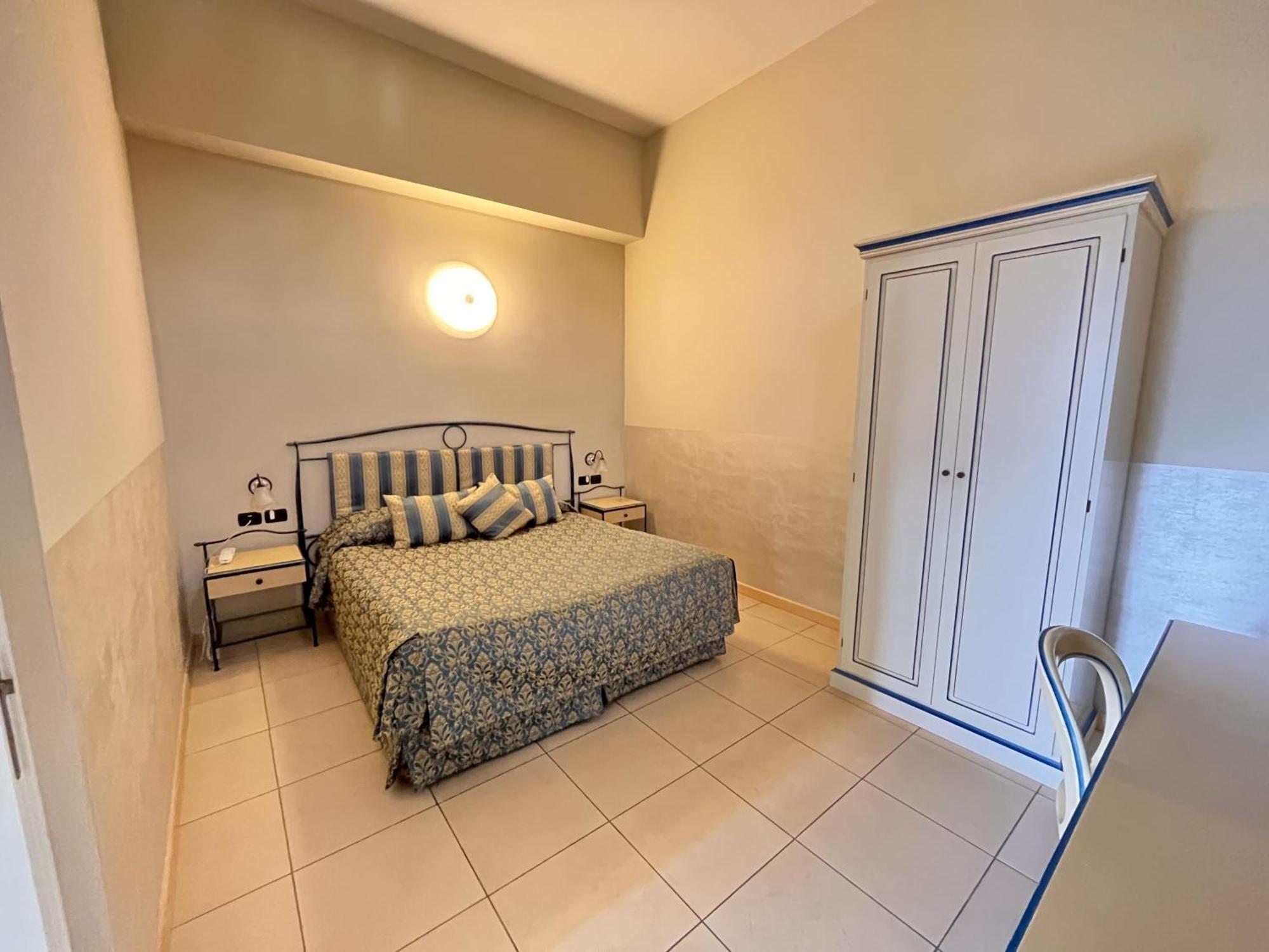 Hotel Lovere Resort & Spa Esterno foto