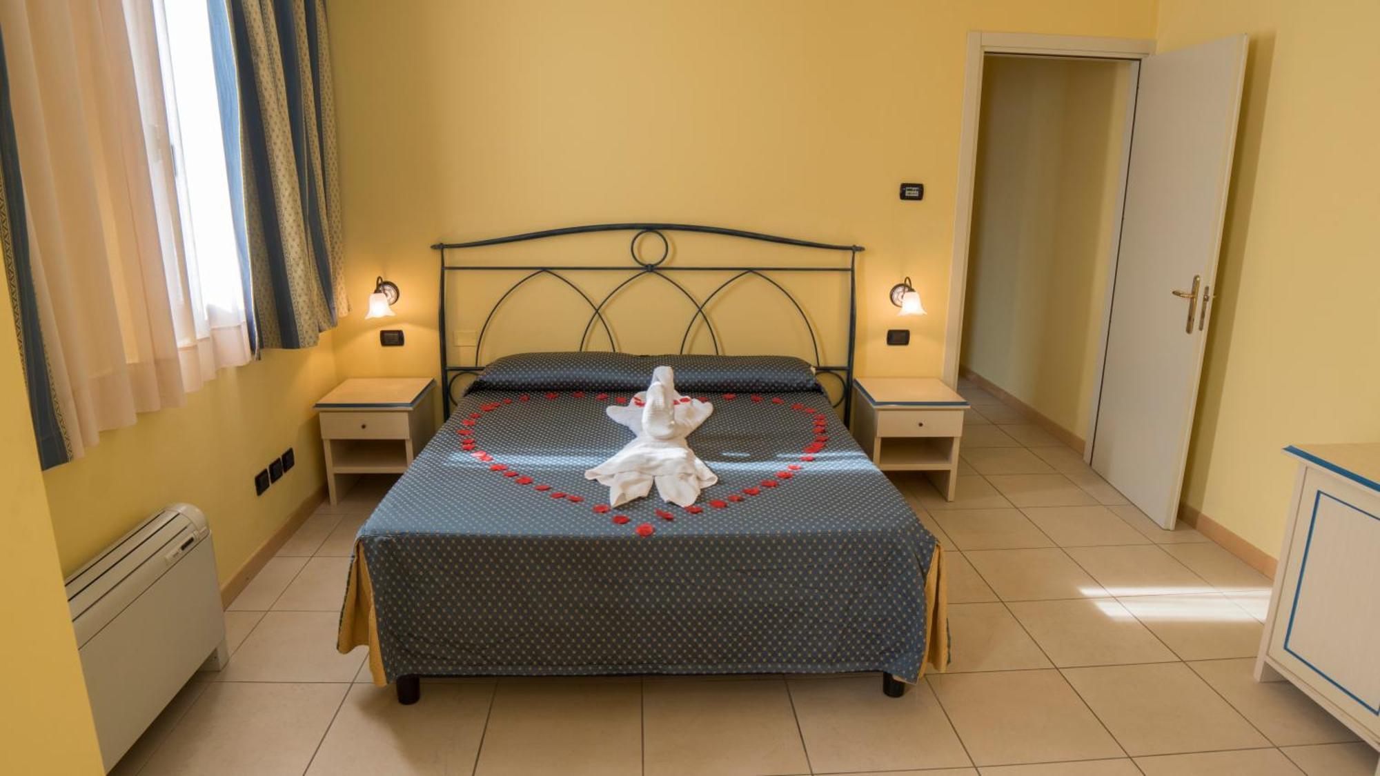 Hotel Lovere Resort & Spa Esterno foto
