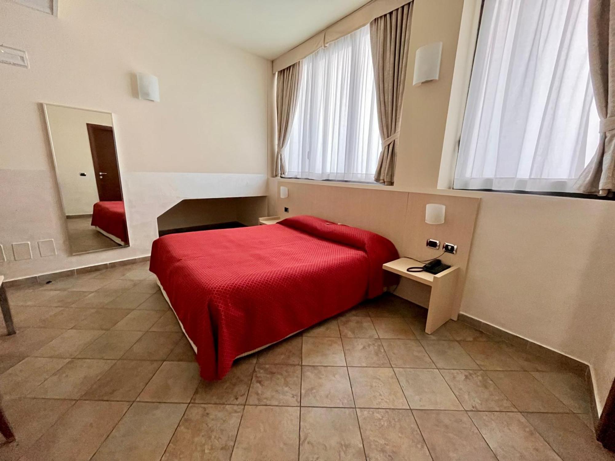 Hotel Lovere Resort & Spa Esterno foto
